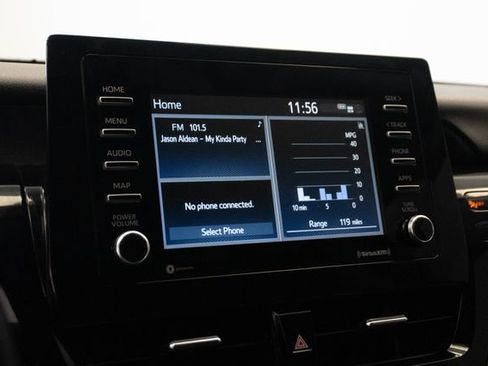 Used 2022 Toyota Camry SE FWD image 4