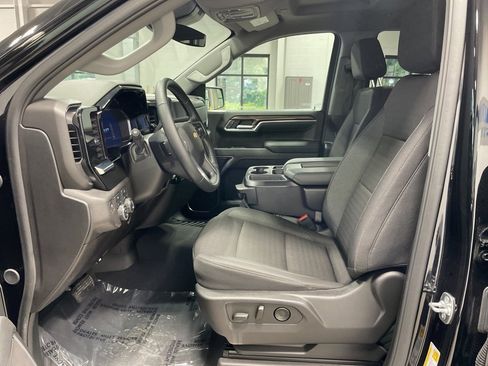 Used 2025 Chevrolet Silverado 1500 LT image 22