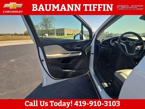 Used 2018 Buick Encore Essence FWD image 10