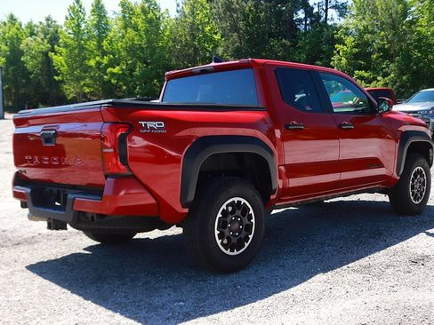 Used 2025 Toyota Tacoma TRD Off-Road AWD/4WD image 7