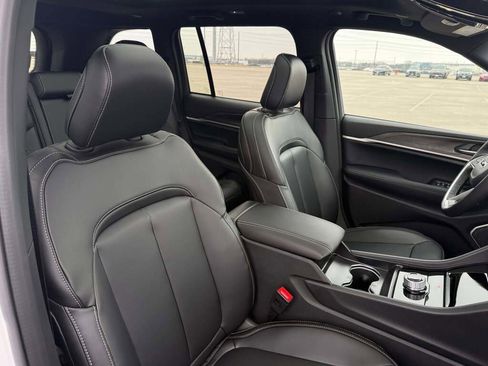 New 2026 Jeep Grand Cherokee Limited w/ Limited Altitude Package image 23