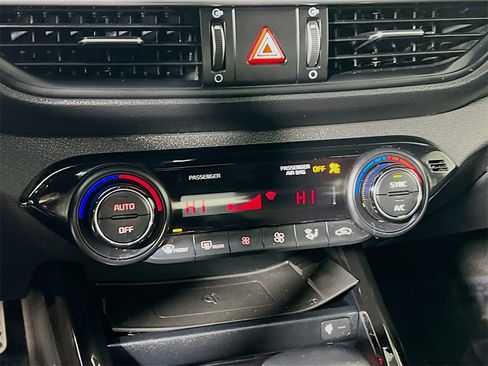 Used 2023 Kia Forte GT-Line w/ GT-Line Premium Package image 16