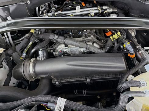 Used 2025 Ford Explorer Platinum w/ LUX Leather Package image 32