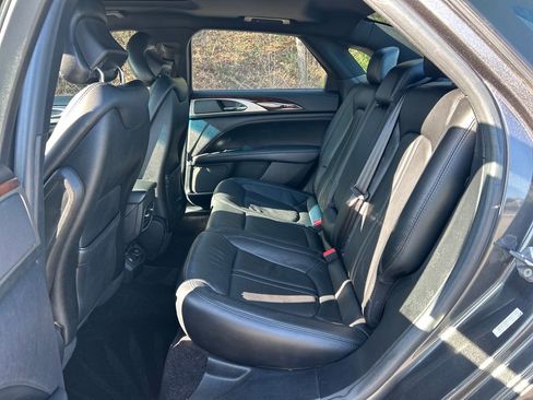 Used 2017 Lincoln MKZ Reserve image 21