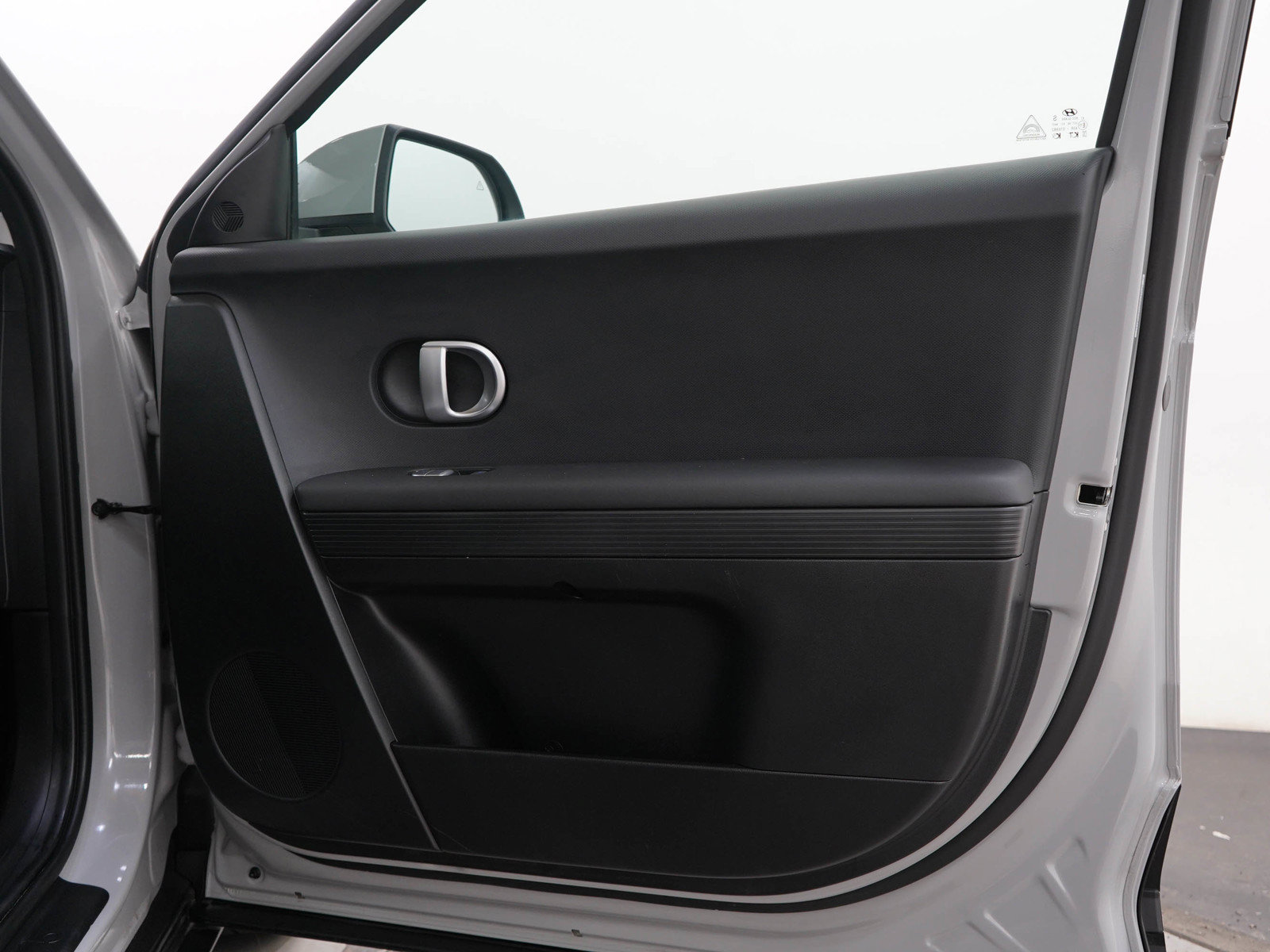 Certified 2024 Hyundai Ioniq 5 SE AWD/4WD image 11