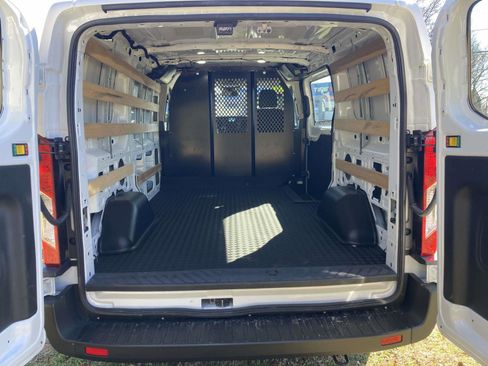 Used 2024 Ford Transit 250 Low Roof w/ Exterior Upgrade Package image 15