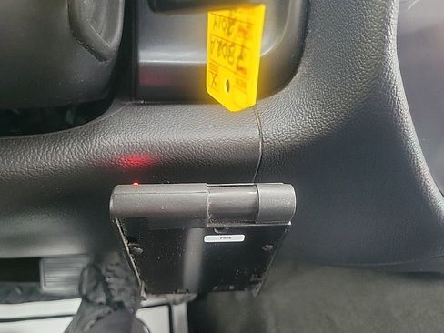 Used 2014 Chevrolet Silverado 1500 LT w/ LT Convenience Package image 13