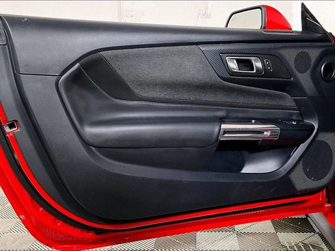 Used 2024 Ford Mustang Coupe image 23