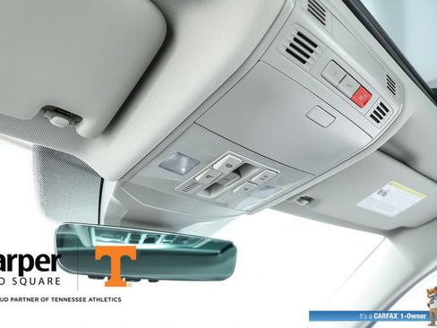 Used 2025 Volkswagen Jetta SE FWD image 26