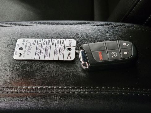 Used 2025 Jeep Compass Limited AWD/4WD image 26