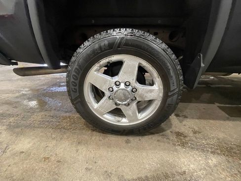 Used 2015 GMC Sierra 2500 Denali w/ Snow Plow Prep Package image 24