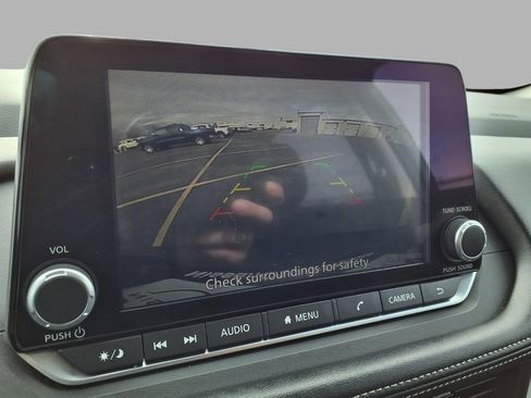 Certified 2024 Nissan Rogue S image 5