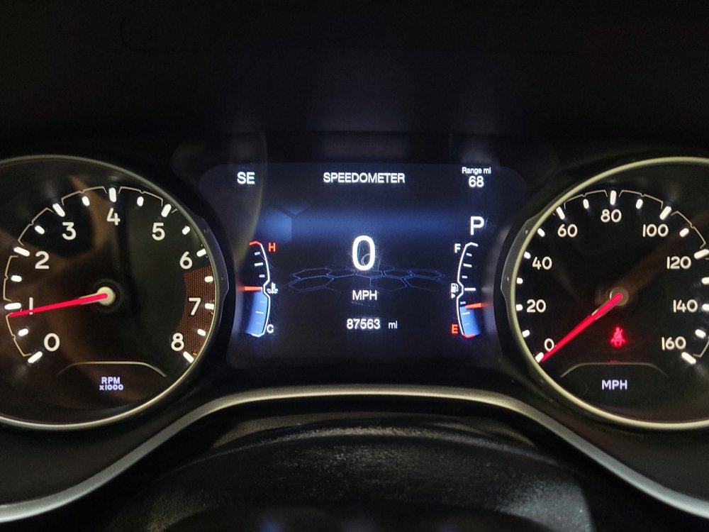 Used 2018 Jeep Compass Latitude w/ Popular Equipment Group FWD image 23