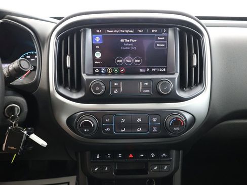 Used 2020 Chevrolet Colorado ZR2 image 17