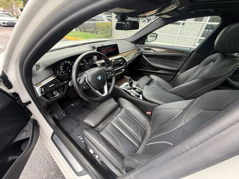 Used 2019 BMW 530i w/ Convenience Package RWD image 21