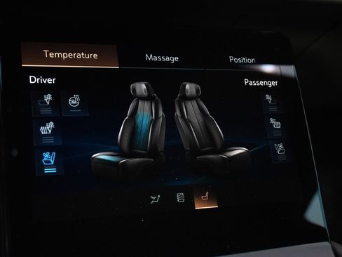 New 2026 Cadillac Vistiq Platinum image 31