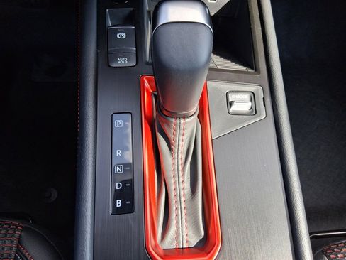 New 2026 Nissan Kicks SR image 18