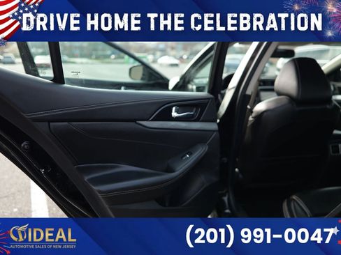 Used 2018 Nissan Maxima 3.5 SV FWD image 25