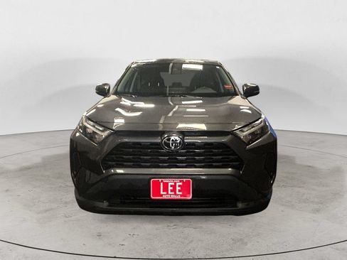 Used 2023 Toyota RAV4 LE AWD/4WD image 8
