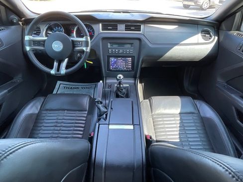 Used 2010 Ford Mustang GT Premium image 27
