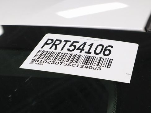 Certified 2025 Nissan Murano Platinum w/ Cargo Package image 41