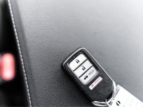 Used 2018 Honda Accord Sport image 16