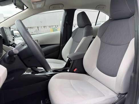 Certified 2022 Toyota Corolla LE w/ Carpet Mat Package (TMS) image 13