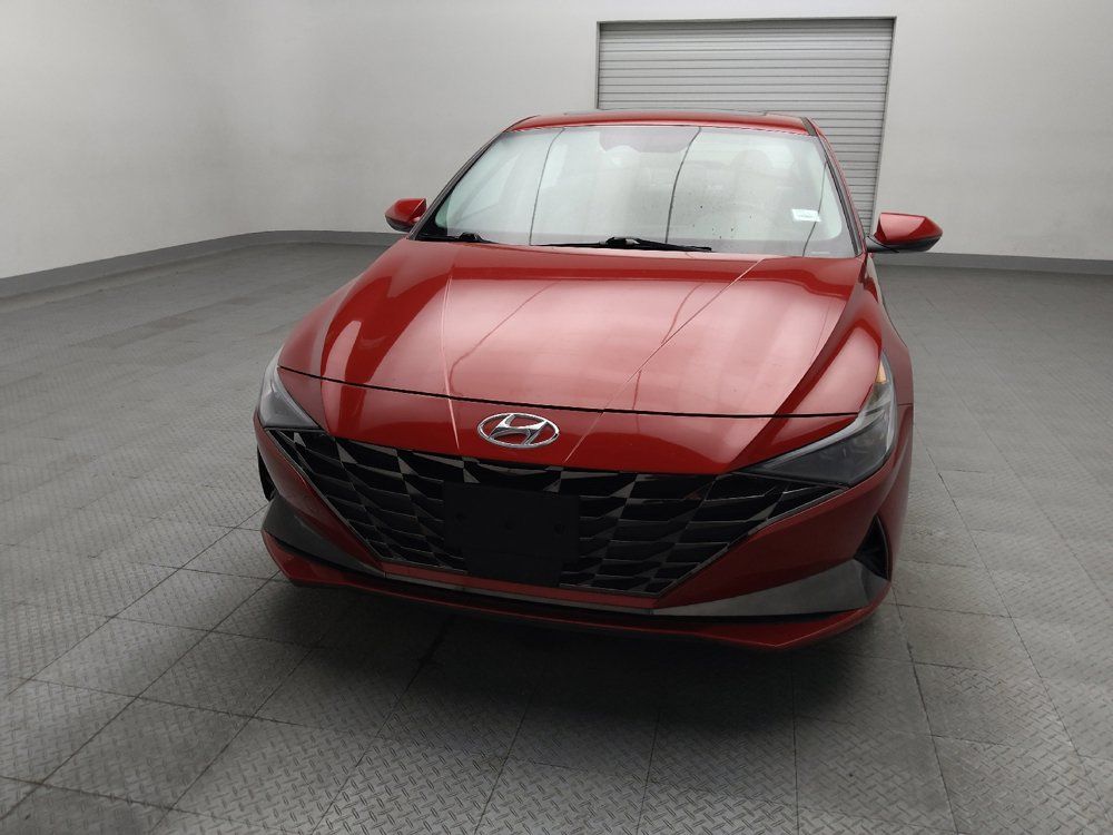 Used 2023 Hyundai Elantra Limited FWD image 15