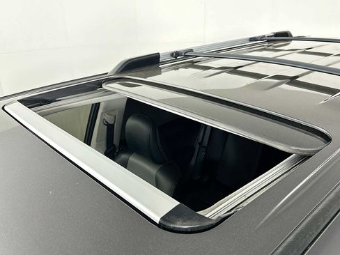 Used 2021 Toyota 4Runner SR5 Premium w/ Moonroof Package AWD/4WD image 21