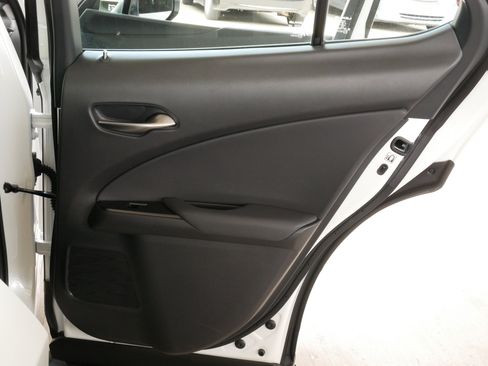 Certified 2025 Lexus UX 300h FWD w/ Accessory Package (Z2) image 18