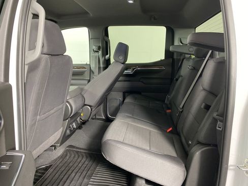 Used 2025 GMC Sierra 1500 Elevation image 25