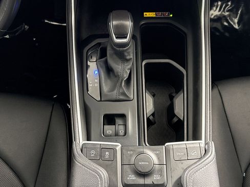 Used 2024 Toyota Grand Highlander AWD image 22