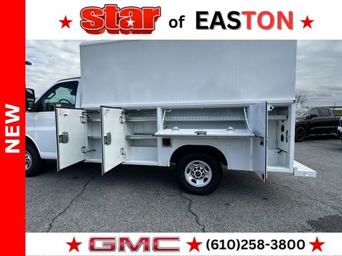 New 2025 GMC Savana 3500 1WT w/ Power Convenience Package image 18