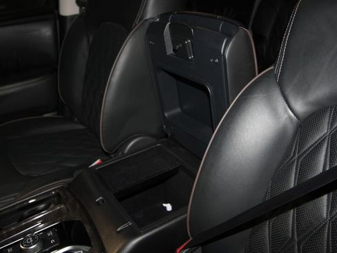 Used 2024 Nissan Armada Platinum w/ Captain's Chairs Package image 23