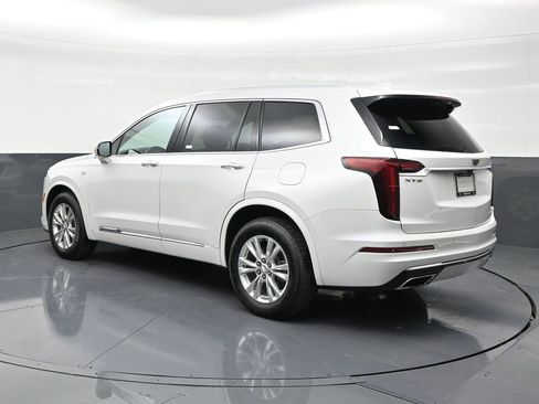Used 2021 Cadillac XT6 Luxury image 3