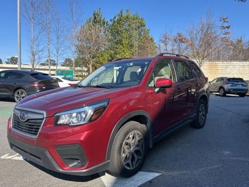 Used 2020 Subaru Forester Premium image 5