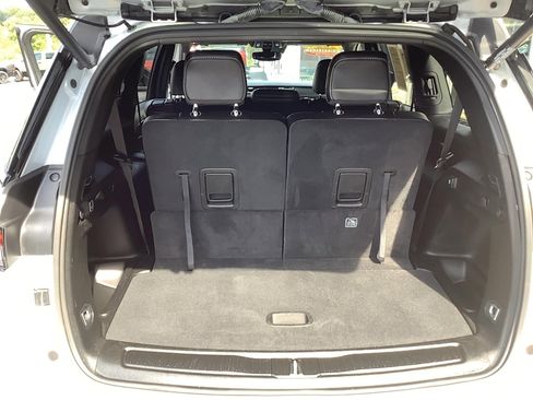 Certified 2024 Jeep Grand Cherokee L Laredo image 14