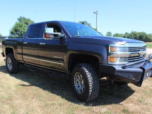 Used 2015 Chevrolet Silverado 2500 LTZ w/ Duramax Plus Package AWD/4WD image 5