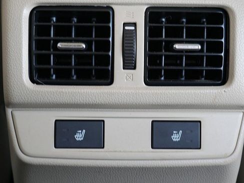 Used 2017 Subaru Outback 2.5i Limited image 56