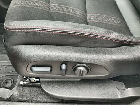 Used 2022 Chevrolet Equinox RS w/ LPO, Floor Liner Package AWD/4WD image 20