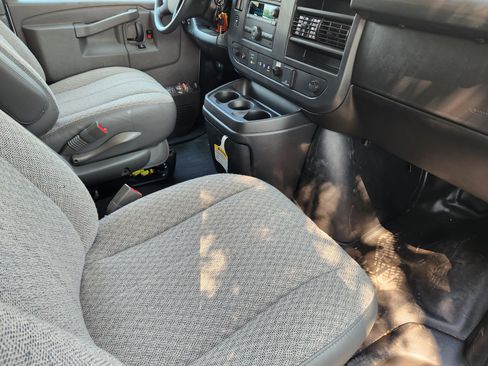 New 2025 Chevrolet Express 3500 w/ Power Convenience Package image 19