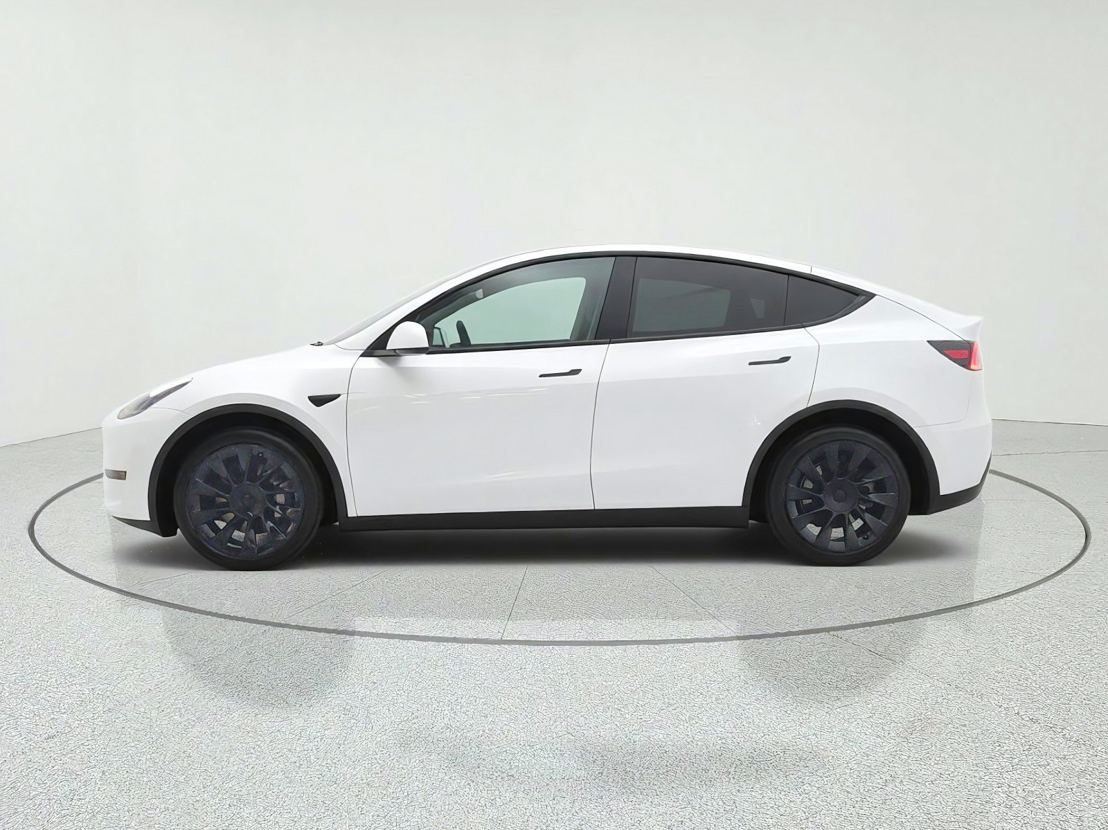 Used 2021 Tesla Model Y Long Range AWD/4WD image 8