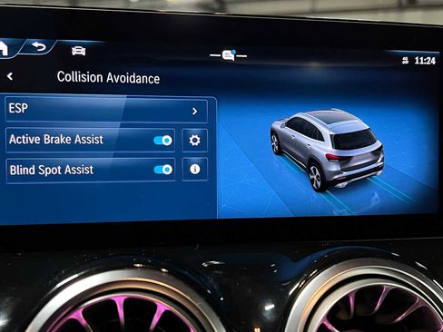 Certified 2025 Mercedes-Benz GLA 250 4MATIC image 33