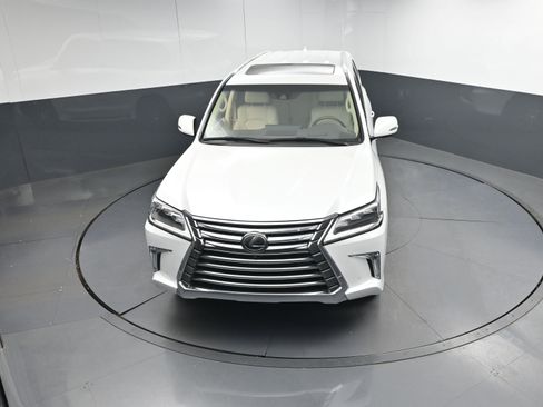 Used 2019 Lexus LX 570 4WD image 44