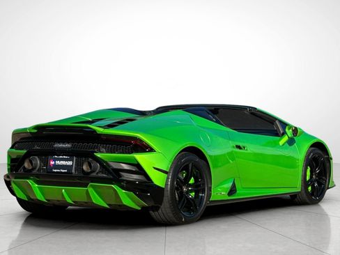 Used 2021 Lamborghini Huracan EVO image 3