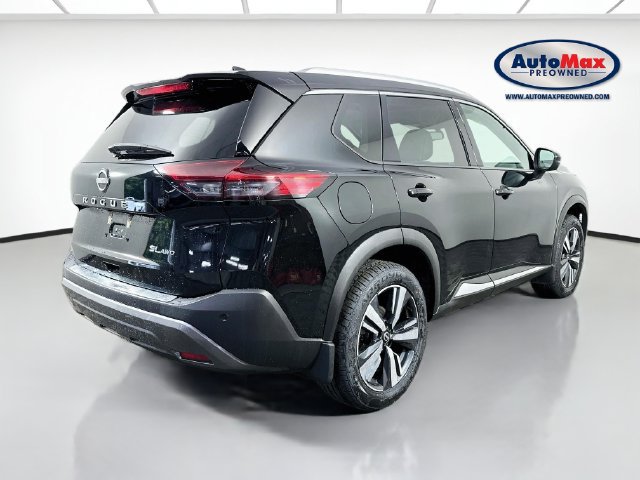 Used 2023 Nissan Rogue SL AWD/4WD image 2