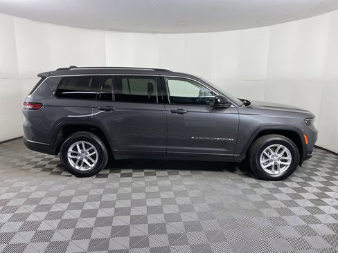 Used 2023 Jeep Grand Cherokee L Laredo w/ Luxury Tech Group I image 7