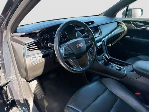 Used 2020 Cadillac XT5 Premium Luxury image 25