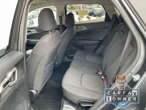 Used 2024 Kia Sportage LX image 12