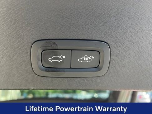 Certified 2023 Volvo C40 P8 Recharge Plus AWD/4WD image 25